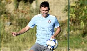 Bahia acerta contratação de lateral-direito do Fluminense