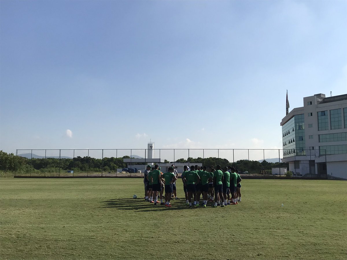 Copa do Brasil: Diniz fecha treino do Flu e esconde escalação para duelo no Arruda