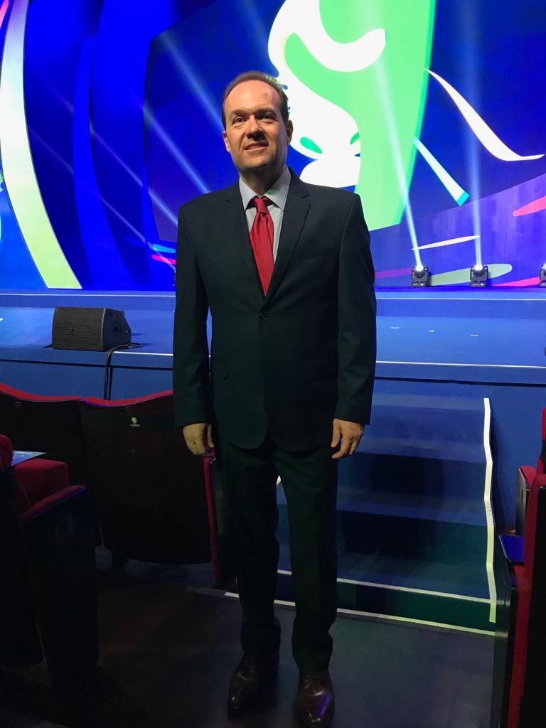 Dirigente tem contrato com o Santo André até o fim da Série A2, mas prega foco na decisão