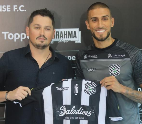 Figueirense pretende usar 'influência' de Rafael Marques para buscar reforços