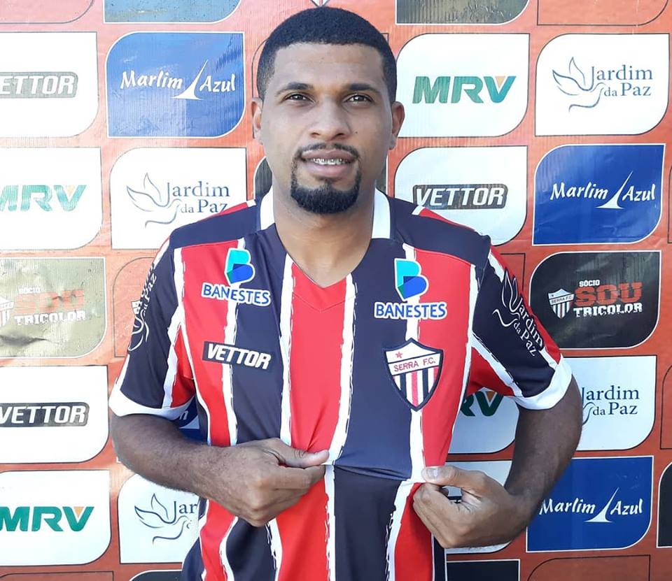 Série D: Rival de clube paulista confirma pacotão com meia que jogou na Espanha