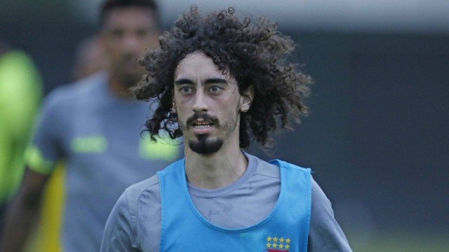 Valdívia marca em jogo-treino dos reservas do Vasco após eliminação