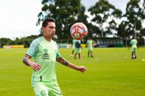 Atacante ex-Ponte aciona Justiça e cobra R$ 1,7 milhão do Vasco