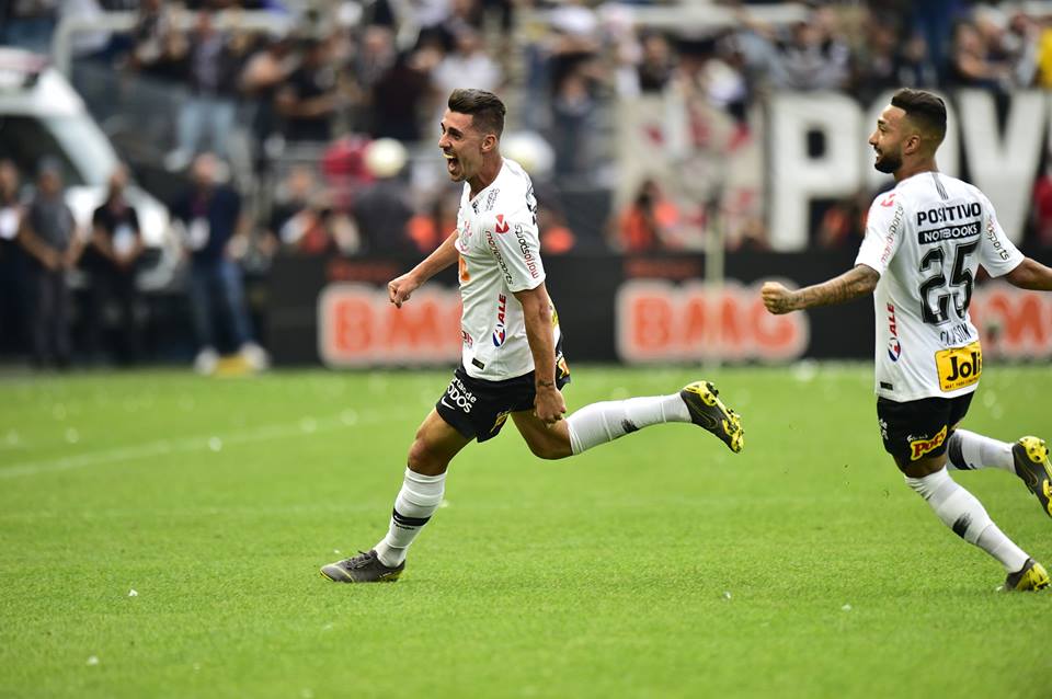Jogadores do Corinthians minimizam possíveis baixas para estreia no Brasileirão