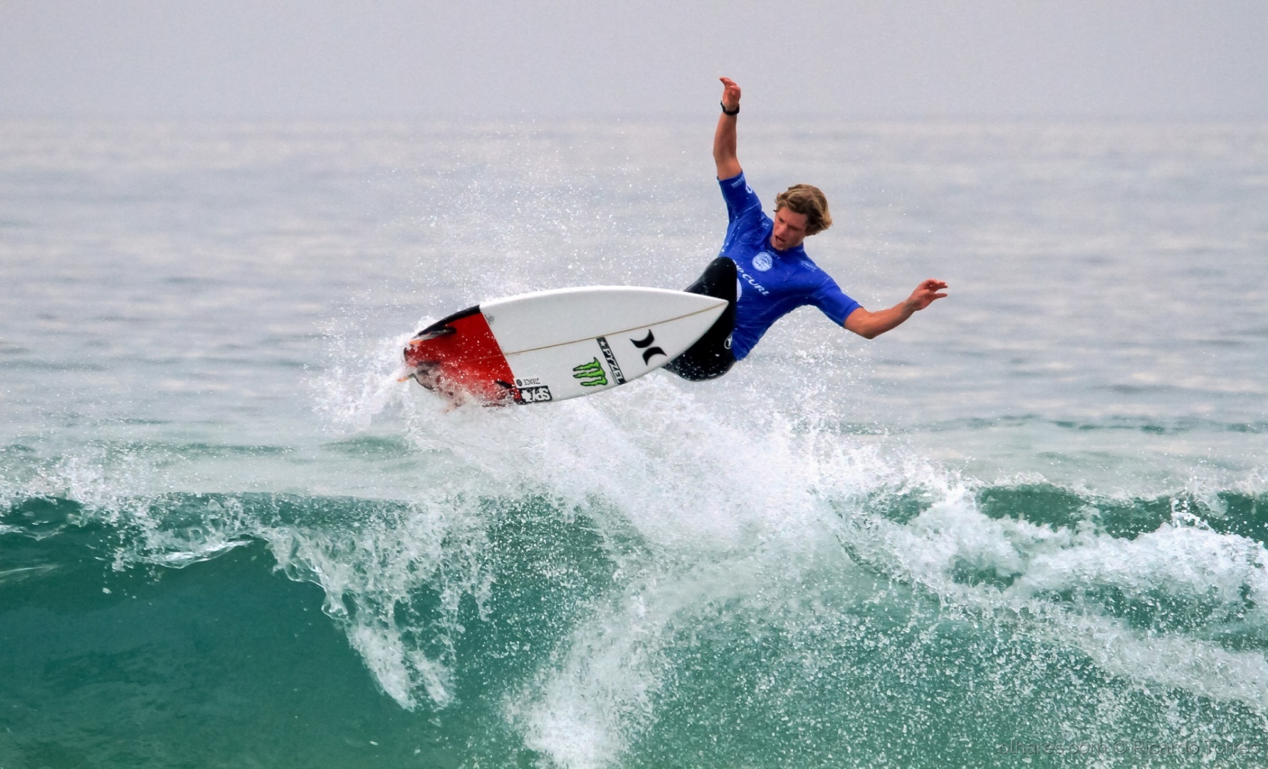 Surfe: Filipe Toledo perde final da etapa de Bells Beach para John John Florence