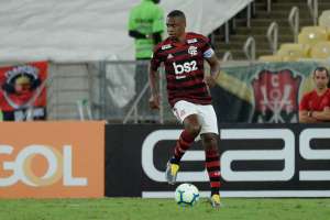 Bruno Henrique comemora atuação em vitória do Fla e Juan se emociona em despedida