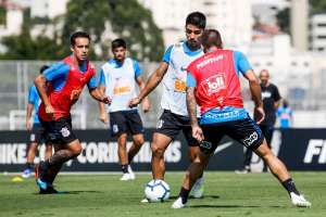 Desgastado, Corinthians estreia no Brasileirão contra o Bahia