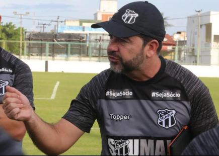 Enderson Moreira: novo visual (foto Bruno Aragão)