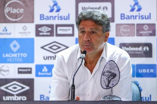 Renato Gaúcho destaca agressividade do Grêmio e lamenta gols perdidos em derrota