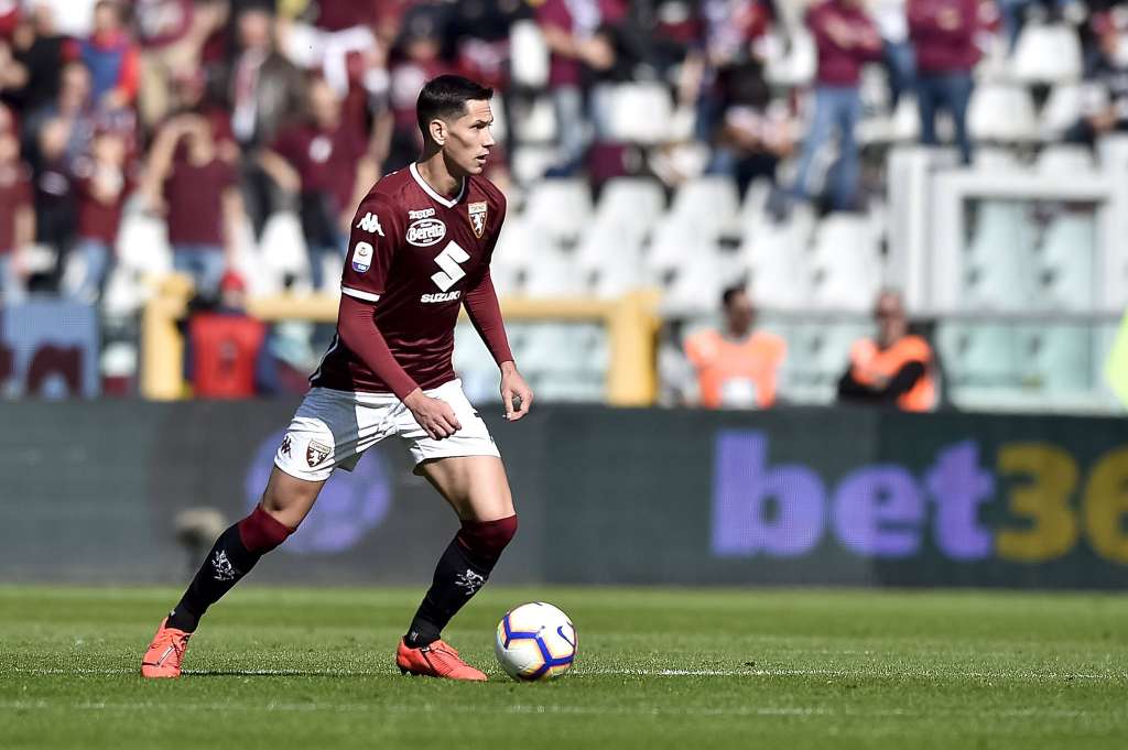 Torino vence o Milan e embola briga pela Liga dos Campeões no Italiano