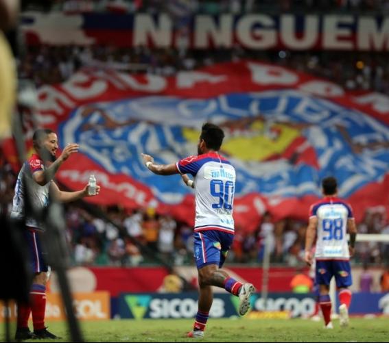 Rogério, atacante do Bahia, 'previu' gol de cobertura: 