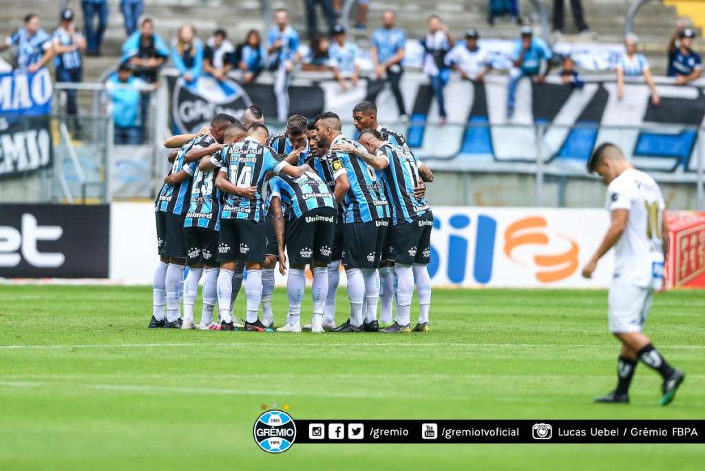 Kannemann aceita 'dura' de Renato e aponta pequenos detalhes a acertar no Grêmio