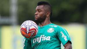 Com problema no joelho, Borja desfalca o Palmeiras contra o CSA em Maceió
