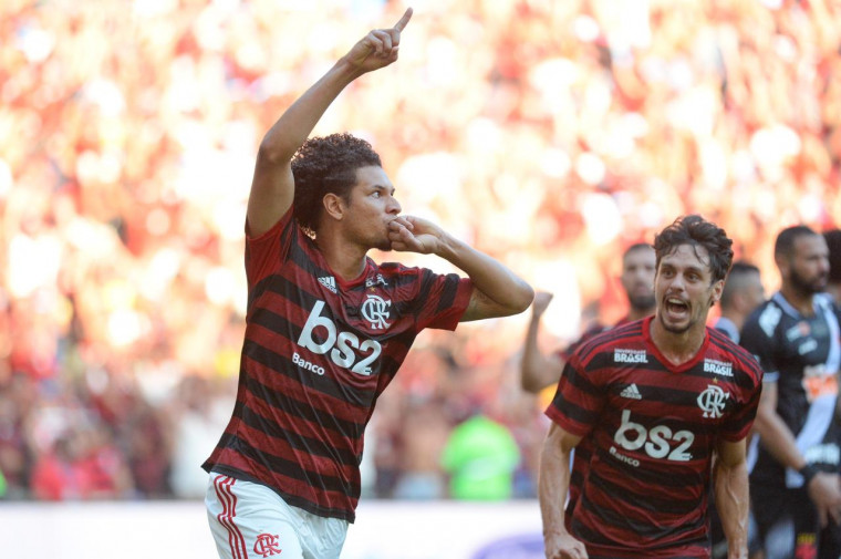 Arão dá receita para parar Guerrero contra Inter: ‘Marcar firme e não dar espaço’