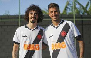 Apresentados, Valdívia e Marcos Junior são regularizados e podem estrear no Vasco