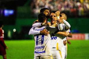 Chapecoense visita o Corinthians e tenta dar o troco após eliminação