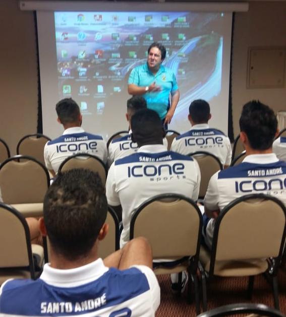  No fio da navalha, Fernando Marchiori supera desconfiança com taça da A2