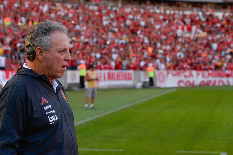Treinador do Flamengo considera “normal” derrota para o Internacional