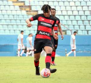 Corinthians deve anunciar um dos destaques do Oeste no Paulistão