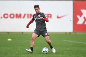 Inter diz que Fifa encerrou investigação sobre contratação do atacante Sarrafiore