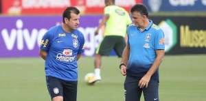 Após sondar Luxemburgo, Vasco tenta Dunga ex-técnico da seleção brasileira