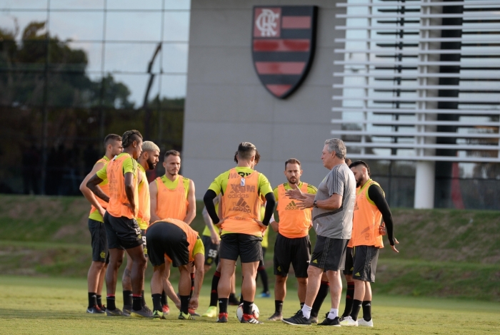 Pressionado, Flamengo pega o São Paulo no Morumbi e quer espantar desconfiança
