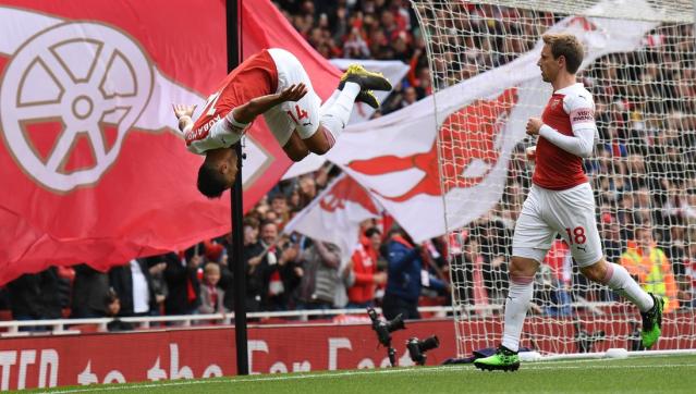 Arsenal volta a tropeçar no Inglês e Liga dos Campeões fica distante