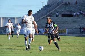 Treze 0 x 0 ABC - Galo da Borborema pressiona, mas não mexe no placar
