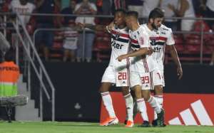 BRASILEIRÃO: Em dia de jogo maluco, Santos e São Paulo perdem 100%