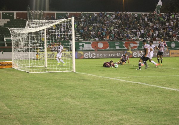 Fluminense-BA 1 x 1 Salgueiro-PE – Em jogo ruim, Touro e Carcará empatam clássico