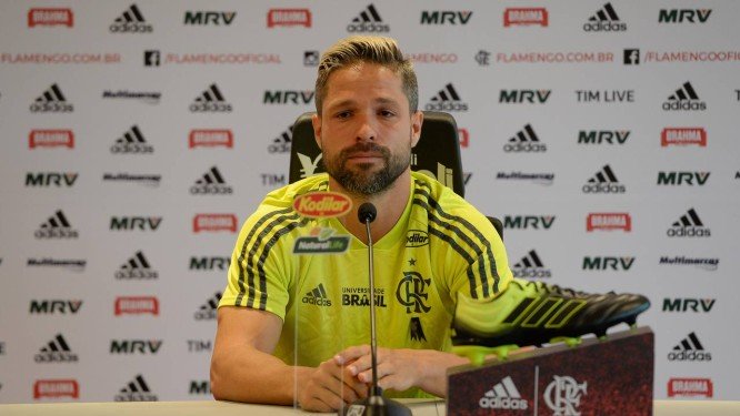 Diego diz que Flamengo foi corajoso e vê time animado para a Libertadores