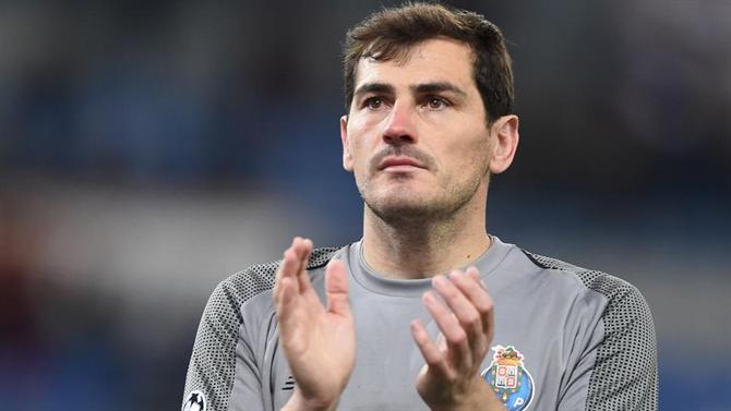 Após sofrer enfarte, Casillas deixa hospital em Portugal: ‘Tive muita sorte’