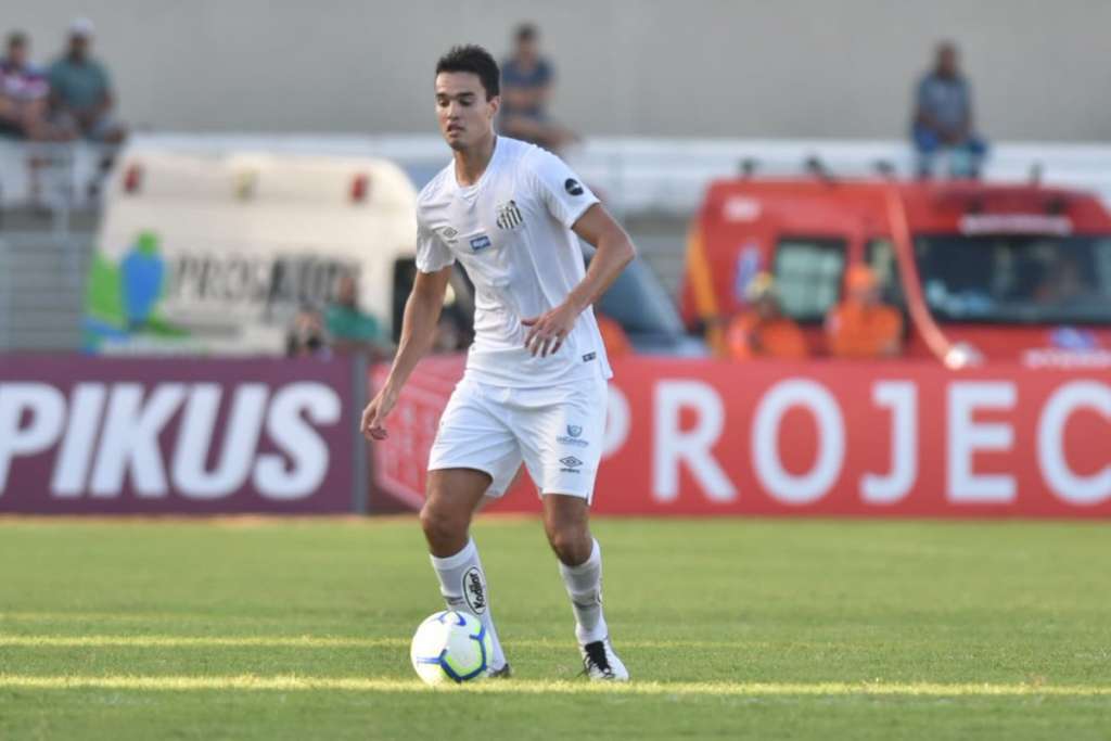 Santos prioriza descanso e recuperação física do elenco para jogo de domingo