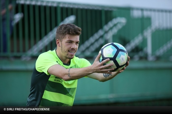 Série B: Alegando ‘insatisfação’, dupla titular da Ponte Preta pede dispensa