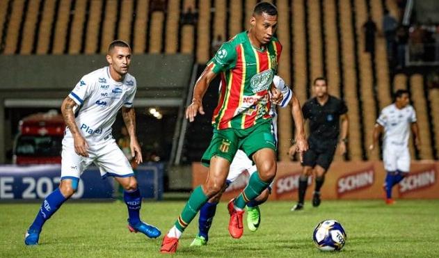 Sampaio levou dois gols em casa. Foto: Lucas Almeida.