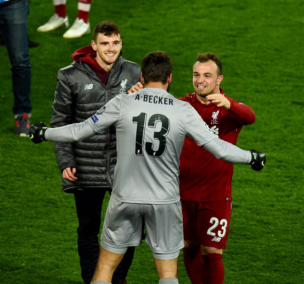 Liga dos Campeões: Após superar Barça, Alisson projeta título com algoz de 2018