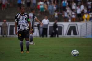 Série C: Vice do Botafogo-PB nega possibilidade de negociar Marcos Aurélio