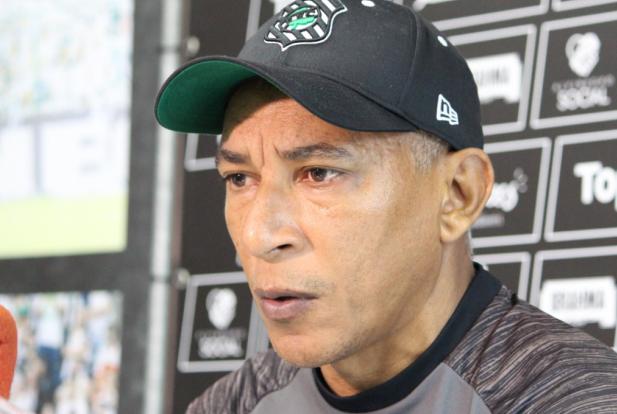 Hemerson Maria não vê o Figueirense 'preparado' pra brigar pelo acesso na Série B