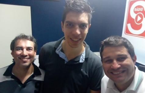 Dinâmica equipe da Super Rádio FM