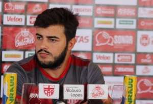 Série B: Lateral espera CRB focado em sequência do time visando acesso