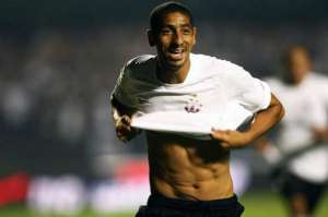 Acosta, ex-atacante do Corinthians, aparece no BID e reforça time da Série D