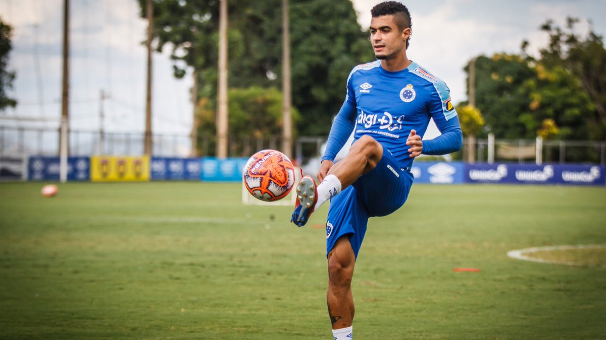 Egídio vê possível vitória sobre o Inter como diferencial na briga pelo título