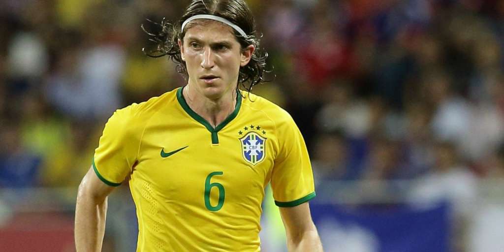 Diego nega contato com Filipe Luís e pede concentração contra a Chapecoense