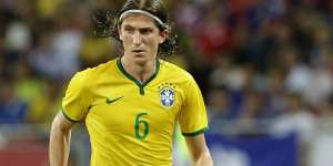 Diego nega contato com Filipe Luís e pede concentração contra a Chapecoense