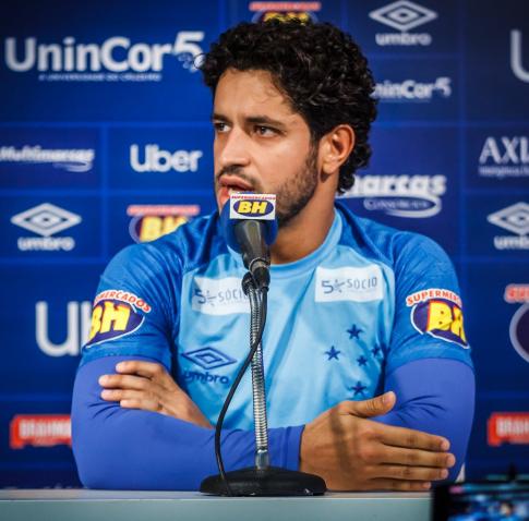 Com baixas e dúvidas, Mano tem problemas para escalar Cruzeiro que pegará o Inter