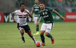Premiados pela 'paciência', antigos reservas ganham sequência no Palmeiras