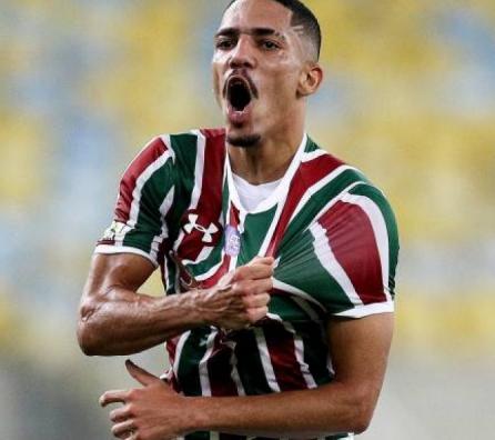 Gilberto lamenta nova derrota, mas pede apoio à torcida do Fluminense
