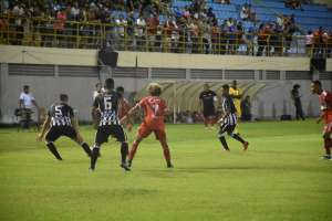 Imperatriz 2 x 2 Treze - Cavalo sai na frente, mas tropeça em casa