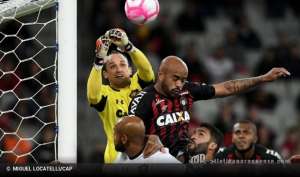 Dupla do Athletico-PR é pega no antidoping e está suspensa preventivamente