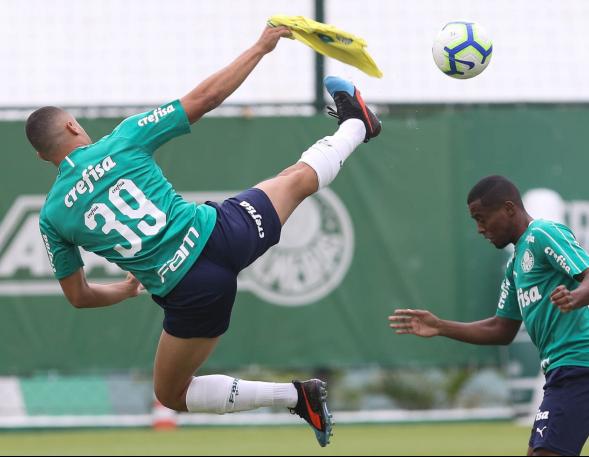 Palmeiras chega a Belo Horizonte com 24 jogadores para pegar o Atlético-MG